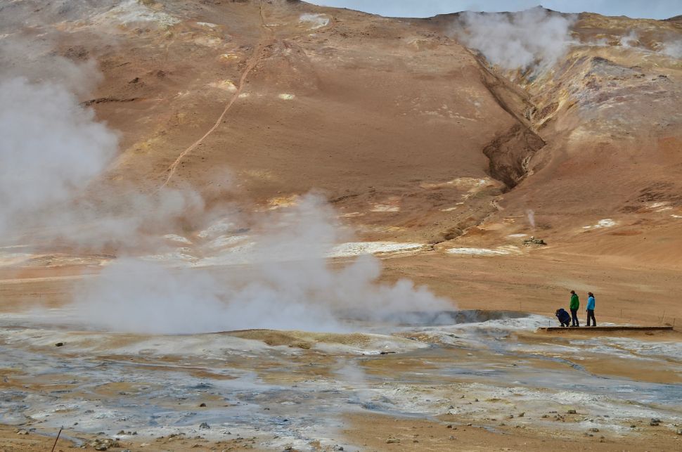 does geothermal energy cause pollution