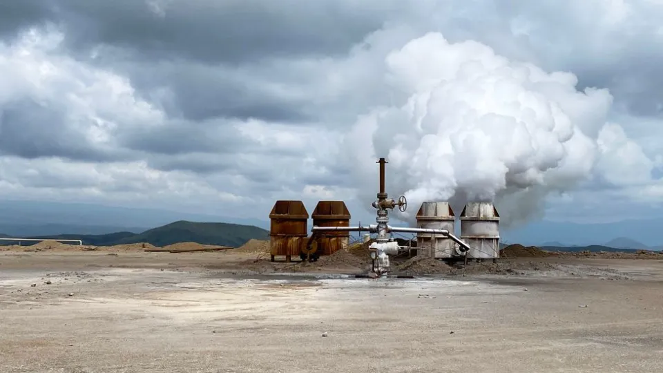 Advantages and Disadvantages of Geothermal Power Plants