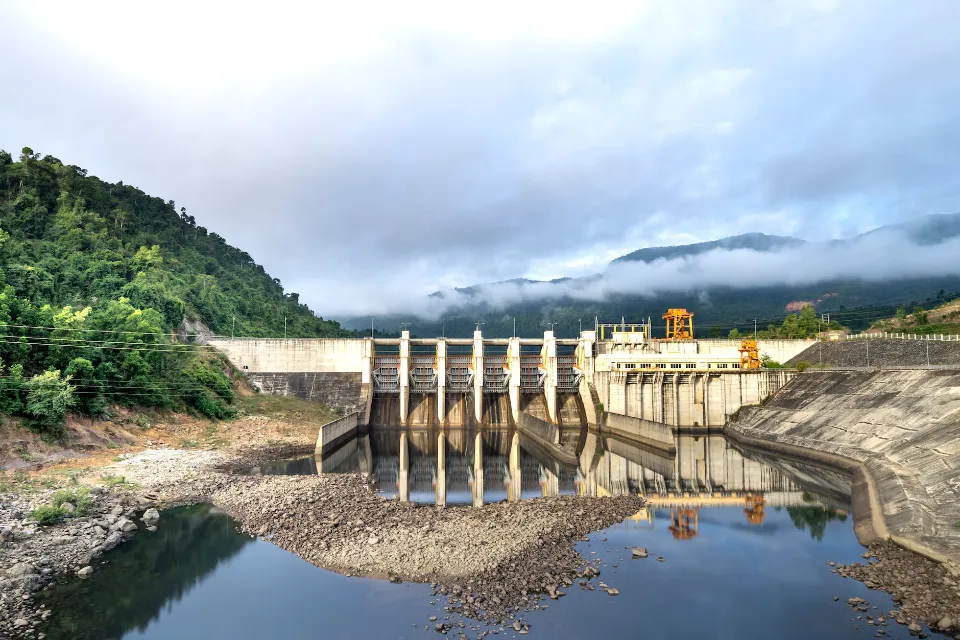 What is Hydroelectric Power Plant? How Does It Work?
