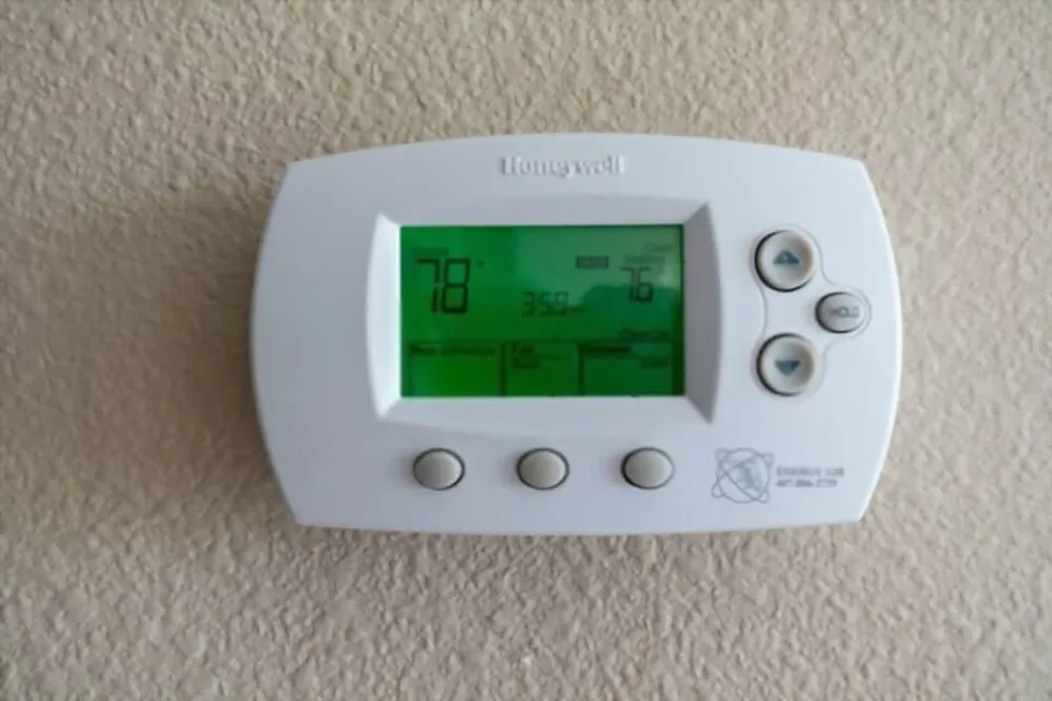 Series 4000 Honeywell Thermostat